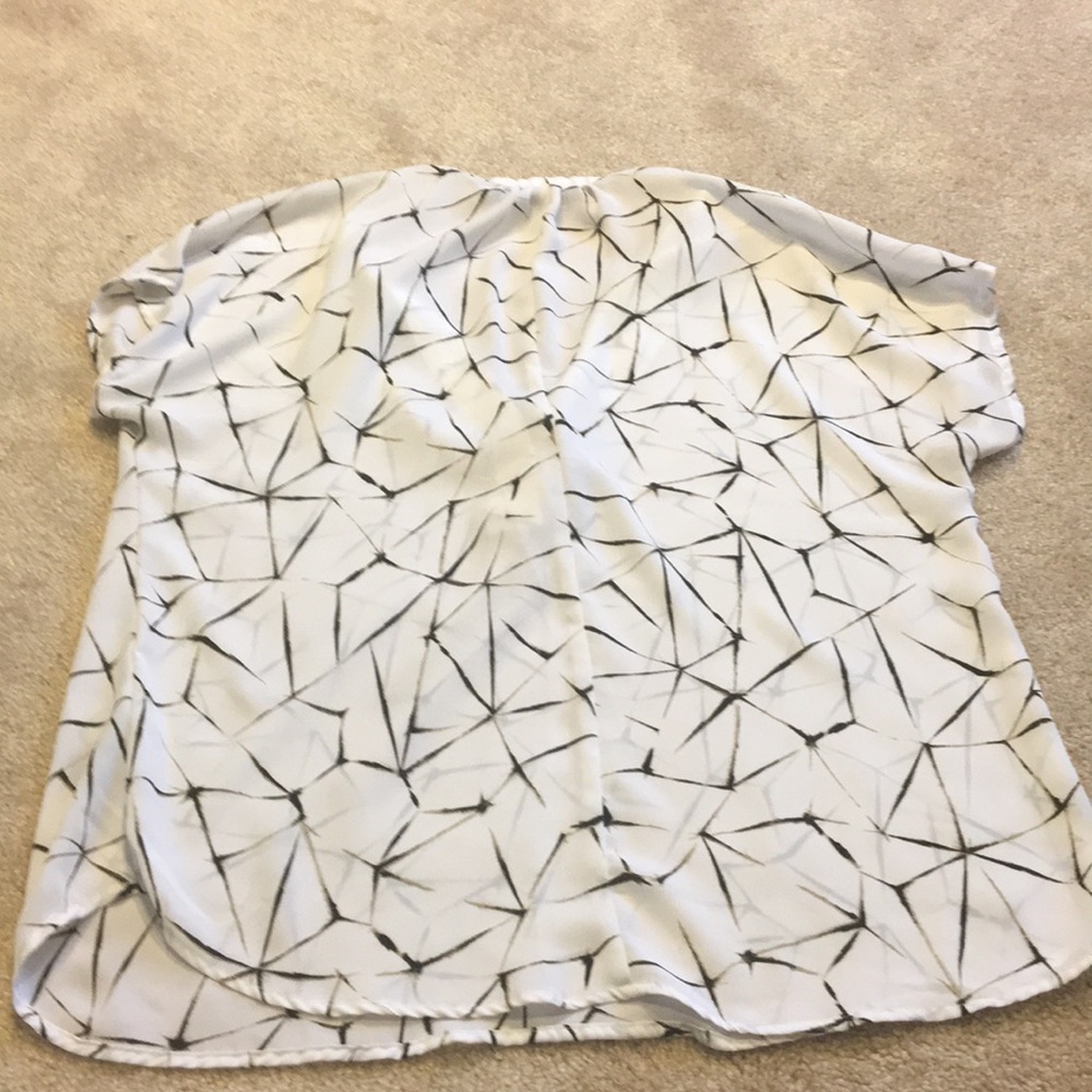 Apt 9 short sleeve top - Picture 2 of 5